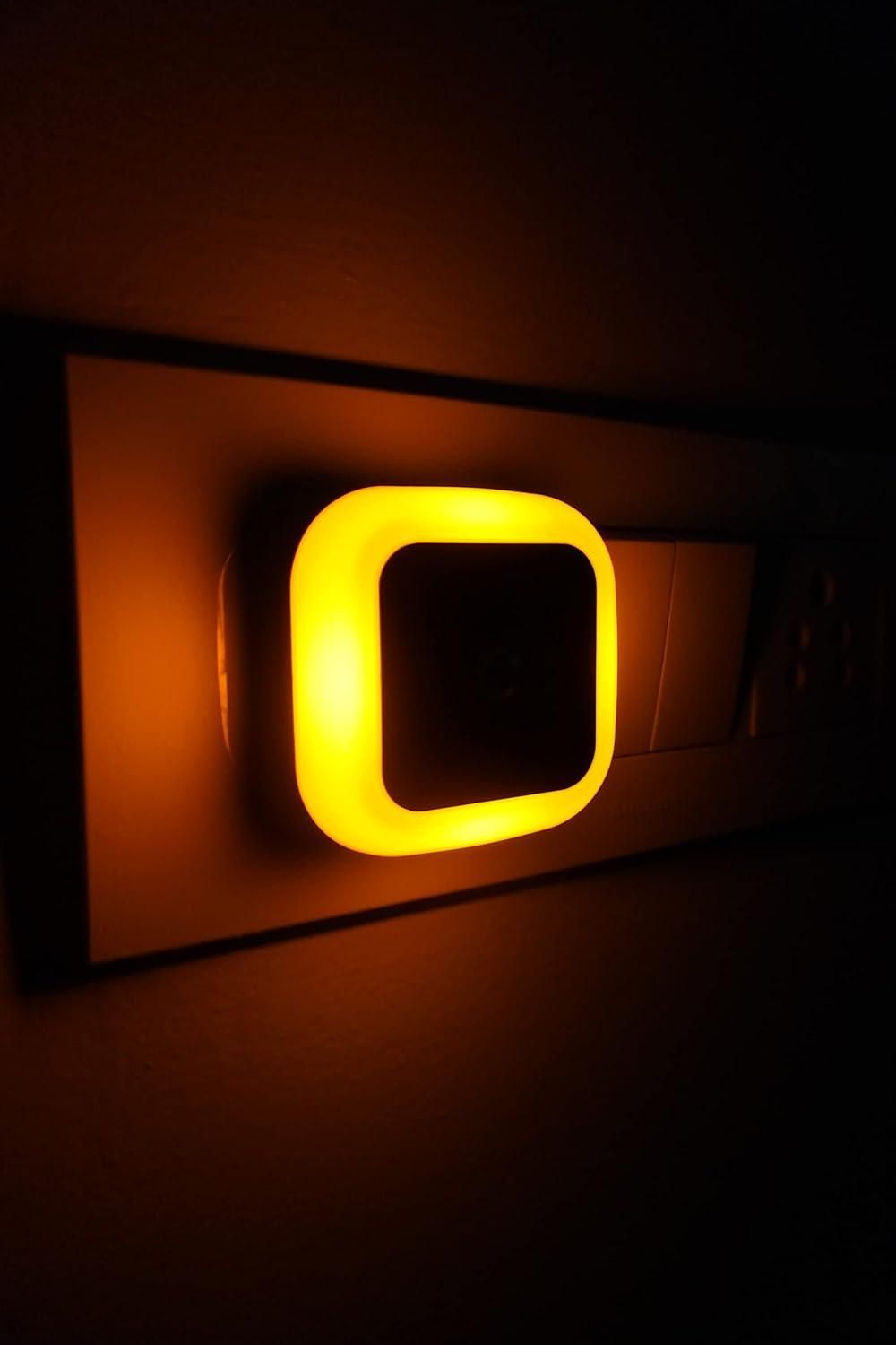 Smart LED Night Lamp with Automatic Light Sensor – Compact Bedroom & Home Decor Lamp